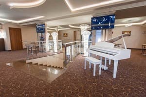Abri Hotel 4