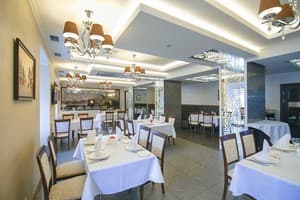 Abri Hotel 19