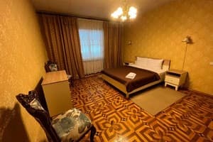 Дворянский 19