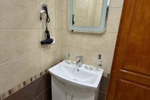 Дворянский 28