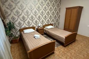 Дворянский 49