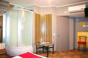Мини-отель Mamba Hotel. №4 Двухместный, с гидромассажной ванной 10