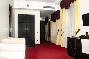 Готель Menorah Hotel. Люкс тримісний Стандарт (тримісне розміщення) 3