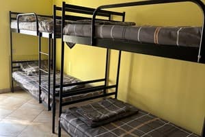 Хостел Вокзальный. Место в общем 8-местном номере верхнее 1