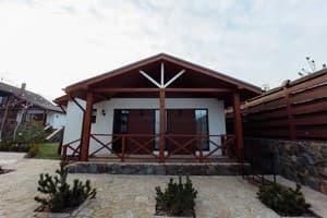 Гостинично-ресторанный комплекс Waterloo Village. Коттедж 4-местный Family Cottage Plus 1