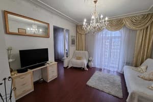 на Д.Яворницкого 1