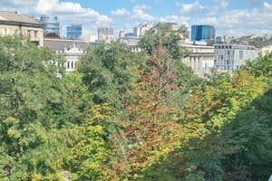 на Д.Яворницкого 9